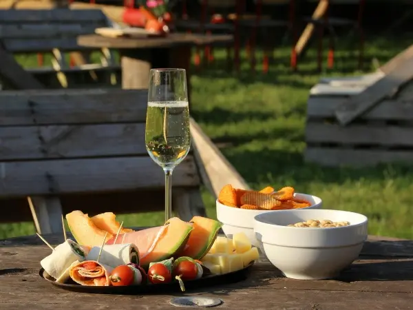 Prosecco là gì? Khám phá thế giới rượu vang sủi Ý